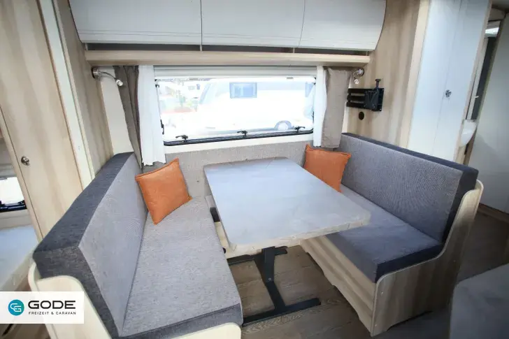 Fahrzeugbild Hobby De Luxe 540 KMFe/Duschvorbereitung/Ambiente #8