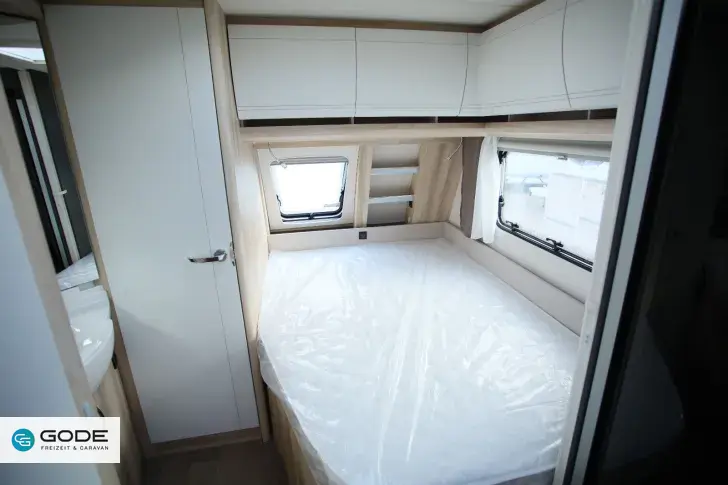 Fahrzeugbild Hobby De Luxe 540 KMFe/Duschvorbereitung/Ambiente #10