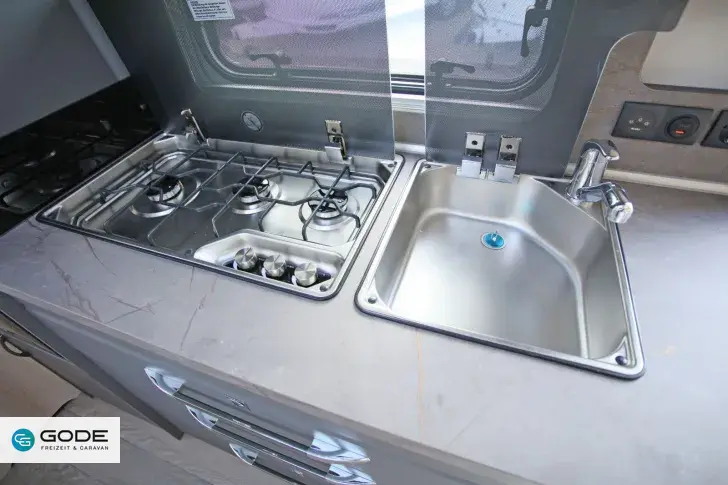 Fahrzeugbild Hobby De Luxe 540 KMFe/Duschvorbereitung/Ambiente #15