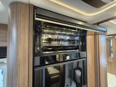 Bild 21 Concorde CARVER 850 L *Barversion*Retarder*Lith.*Solar*