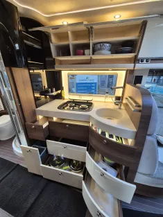 Bild 24 Concorde CARVER 850 L *Barversion*Retarder*Lith.*Solar*