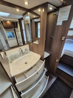 Bild 27 Concorde CARVER 850 L *Barversion*Retarder*Lith.*Solar*