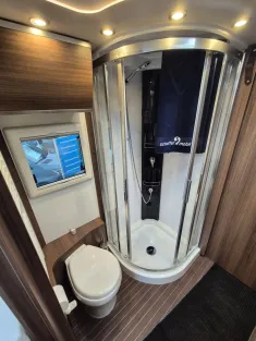 Bild 28 Concorde CARVER 850 L *Barversion*Retarder*Lith.*Solar*