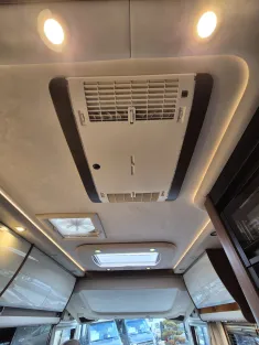 Bild 35 Concorde CARVER 850 L *Barversion*Retarder*Lith.*Solar*