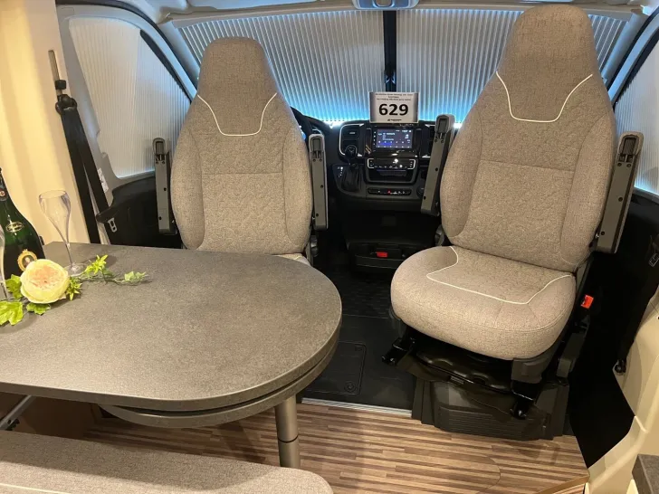 Fahrzeugbild Malibu Van charming coupé 600 DB K Fiat (629) #12