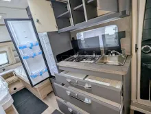 Fahrzeugbild Hobby De Luxe 495 UL IC-Line Sondermodell #9