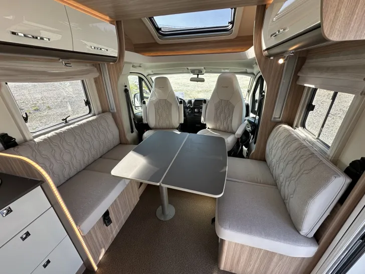Fahrzeugbild Bürstner Limited T 727 G Fiat | Automatik | Hubbett | SHZ #8