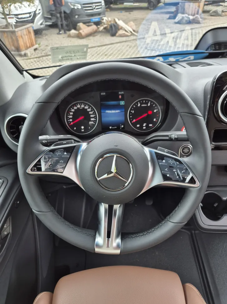 Fahrzeugbild Hymer Grand Canyon S 700 *Allrad*Winterp.*Soundsys.* #9