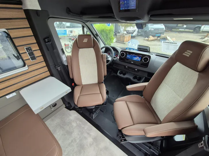 Fahrzeugbild Hymer Grand Canyon S 700 *Allrad*Winterp.*Soundsys.* #11