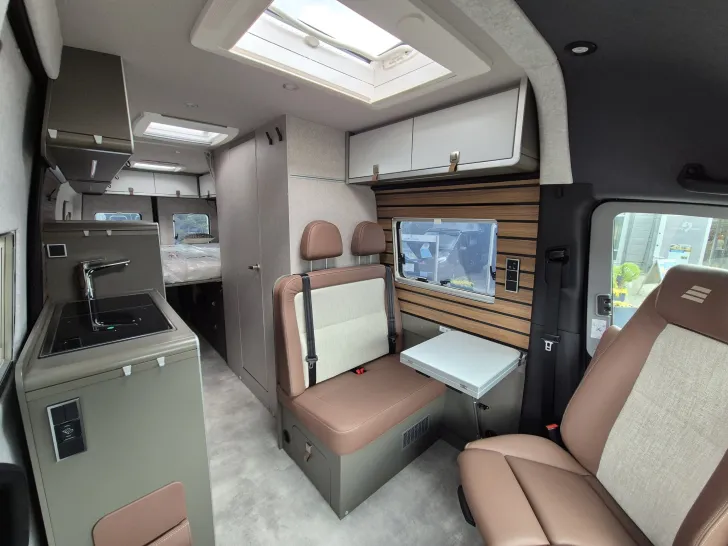 Fahrzeugbild Hymer Grand Canyon S 700 *Allrad*Winterp.*Soundsys.* #12