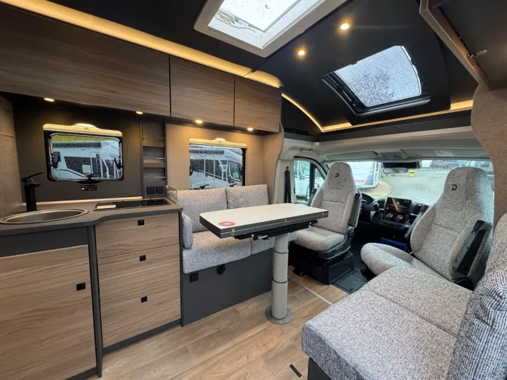 Fahrzeugbild Dethleffs Trend Teilintegriert T 7057 EBL Modell 2026 #6