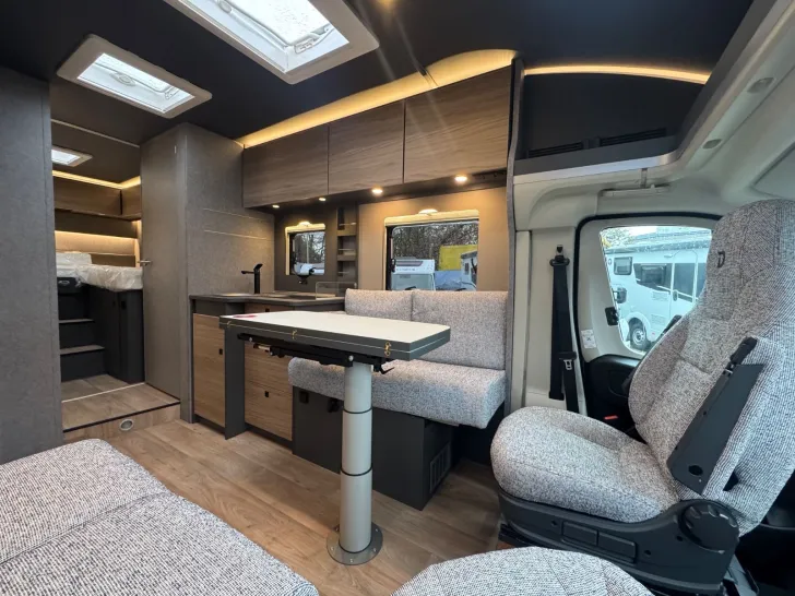 Fahrzeugbild Dethleffs Trend Teilintegriert T 7057 EBL Modell 2026 #11