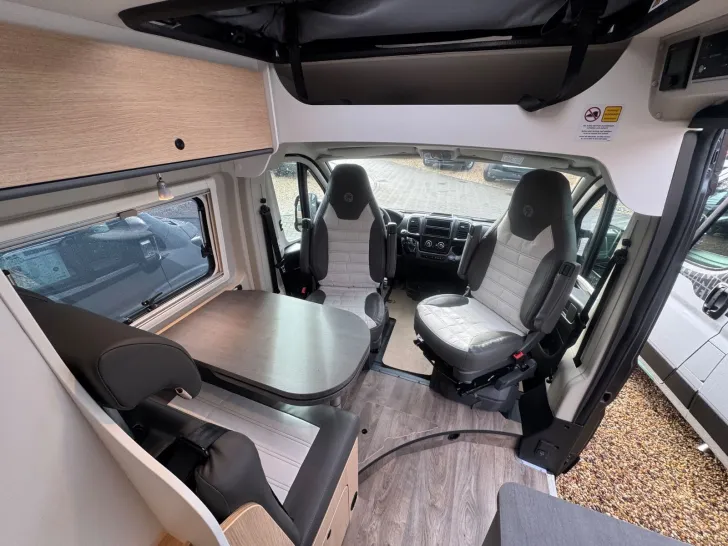 Fahrzeugbild Sunlight CLIFF 600 RT Adventure Edition Modell 2026 #13