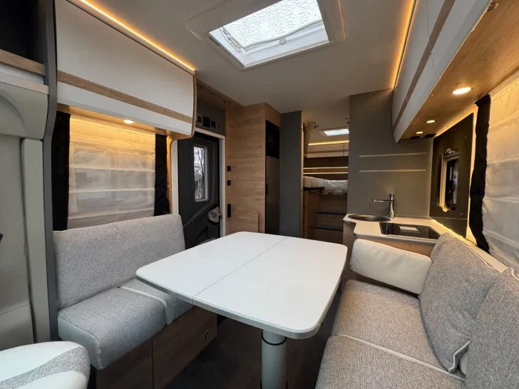 Fahrzeugbild Dethleffs Just Camp Teilintegriert T 7052 EBL Modell 2026 #4