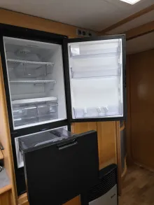 Grundriss Nacht LMC Ambassador 520 RHD Mover, Kompr.Kühlsc