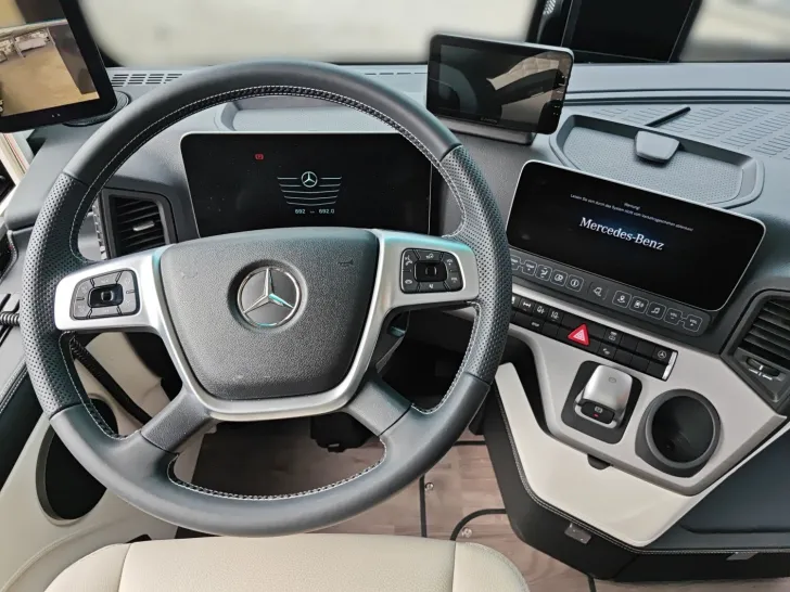 Fahrzeugbild Morelo Grand Empire 120 GSO Slide Out #7