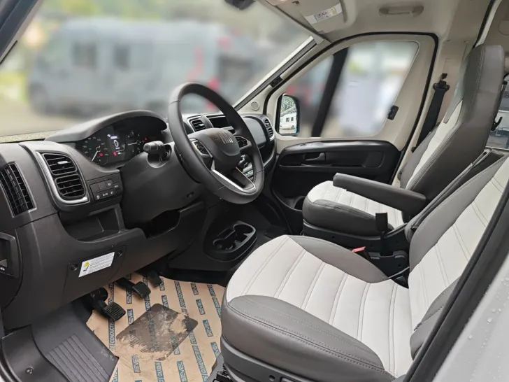 Fahrzeugbild Sunlight Adventure Cliff 640 !!! Sie sparen 8.400,- !!! #7