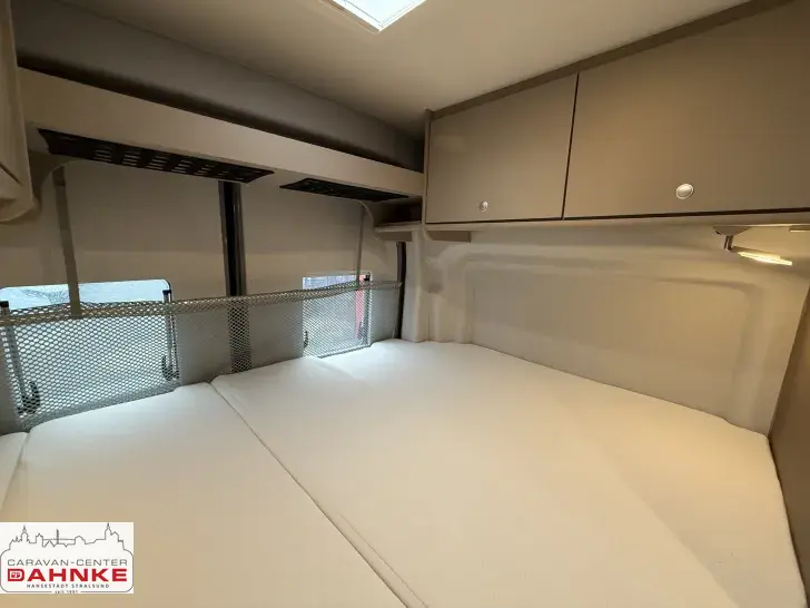 Fahrzeugbild Carado CV 590 4x4 EDITION25 Sat, Solar, Dieselh. #16