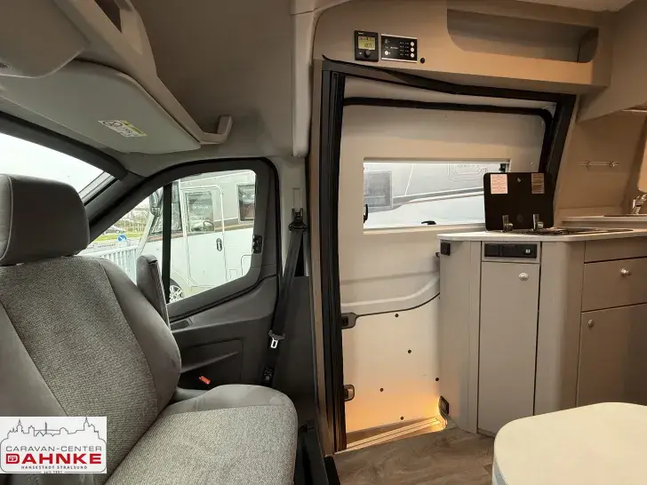 Fahrzeugbild Carado CV 590 4x4 EDITION25 Sat, Solar, Dieselh. #19