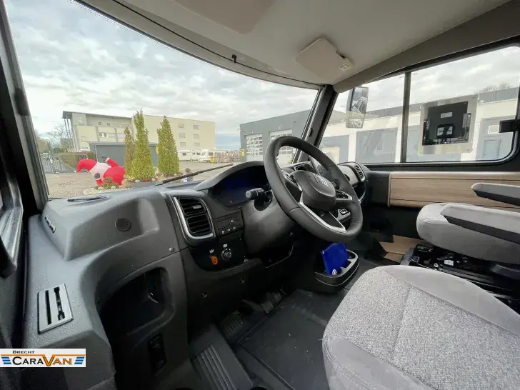 Fahrzeugbild Carado I 338 pro+ 180PS/8.G/6878Euro gespart #17