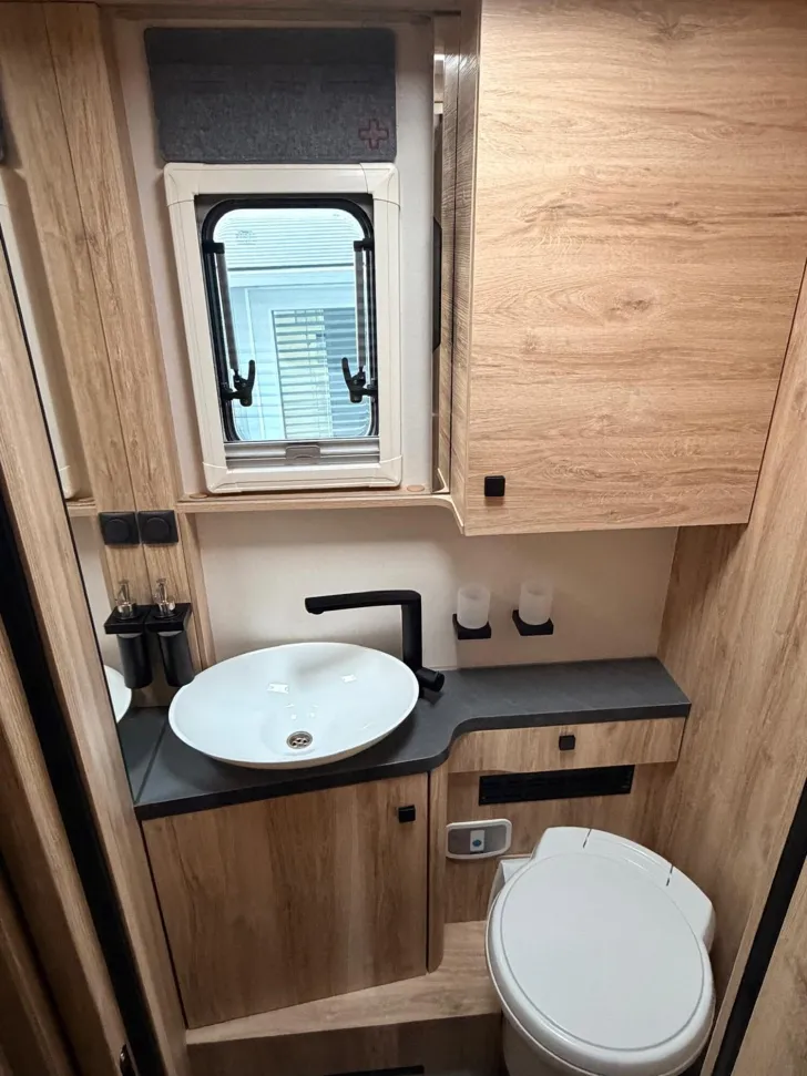 Fahrzeugbild Eura Mobil Integra Line IL 720 EF Sondermodell #11