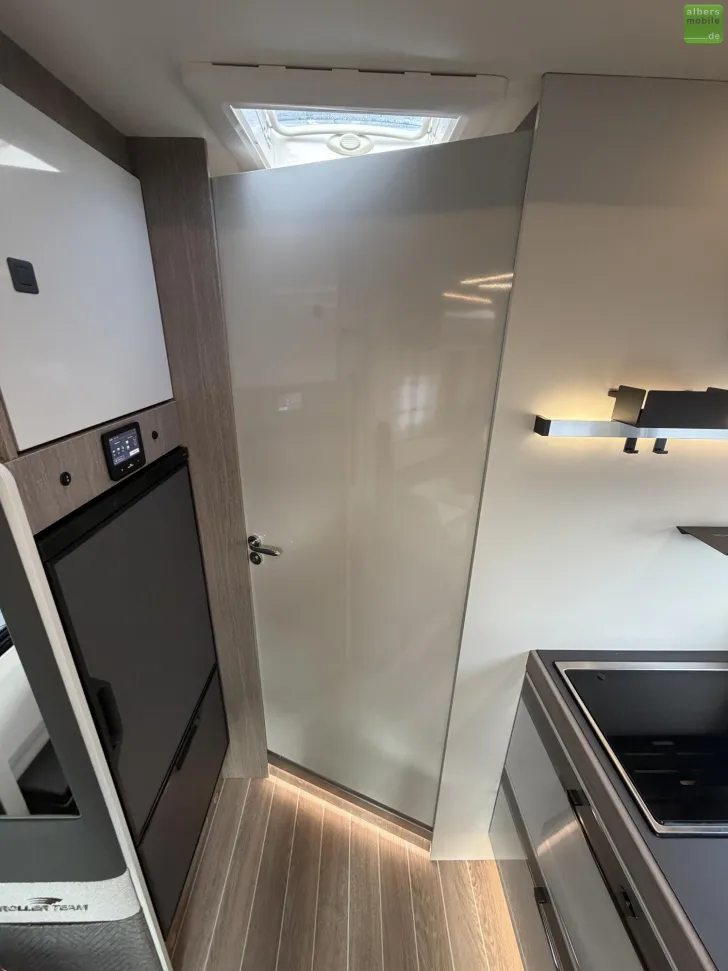 Fahrzeugbild Roller Team Zefiro 287 TL 400W Solar 2xLithium Heavy 2026 #17