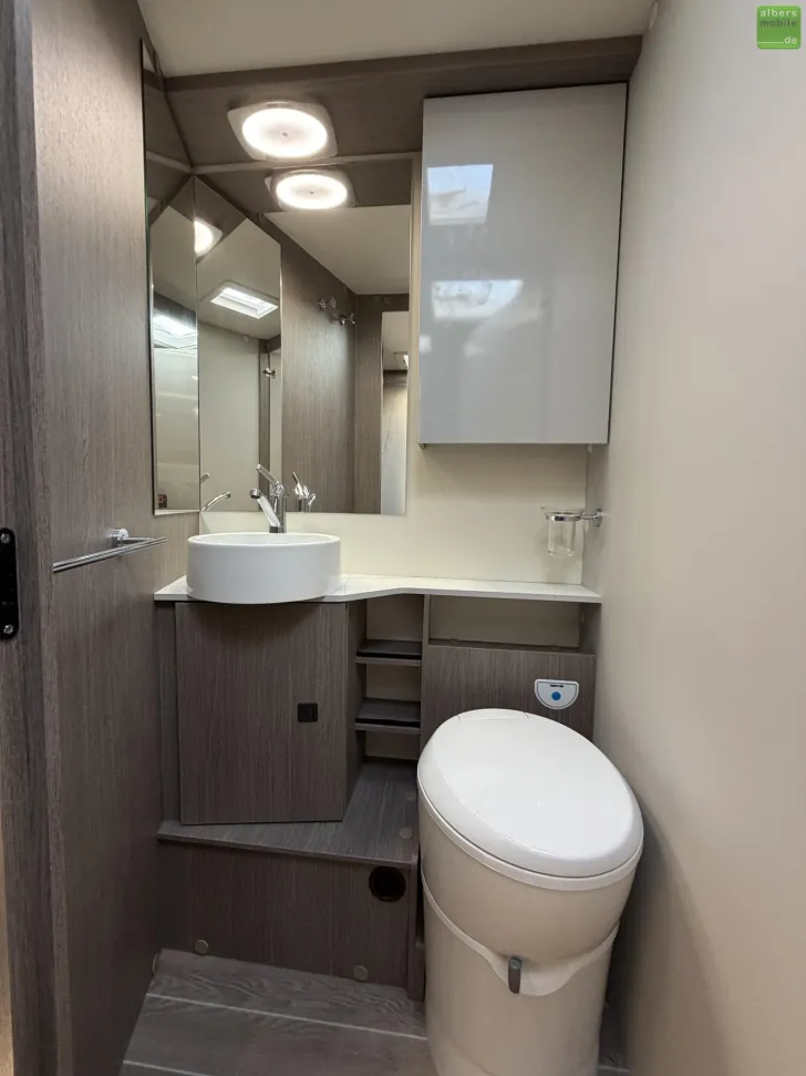 Fahrzeugbild Roller Team Zefiro 287 TL 400W Solar 2xLithium Heavy 2026 #24