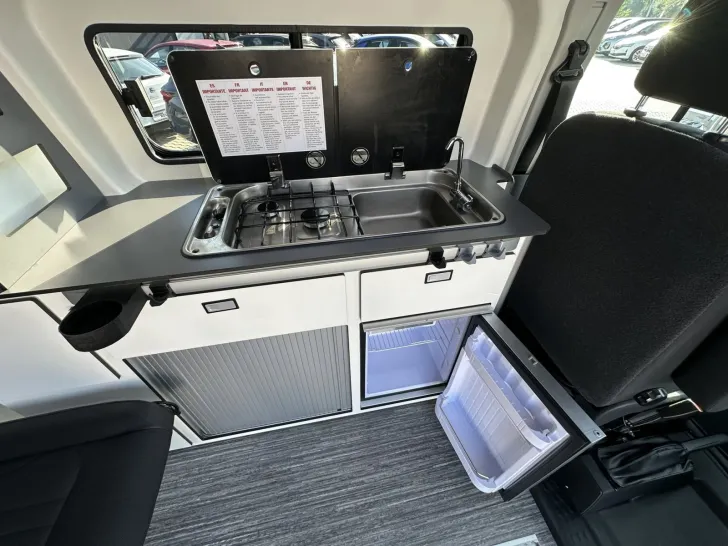 Fahrzeugbild Panama PEAK 10 Coast Navi ALU GJR Raptor Living #6