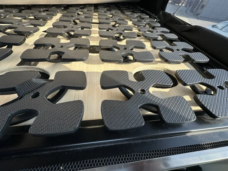 Fahrzeugbild Panama PEAK 10 Coast Navi ALU GJR Raptor Living #12