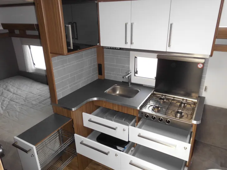 Fahrzeugbild Polar 520 FW #10