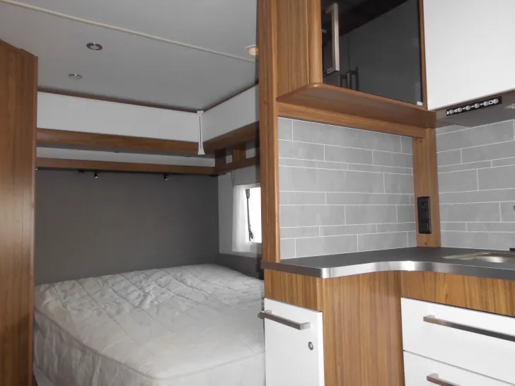 Fahrzeugbild Polar 520 FW #12