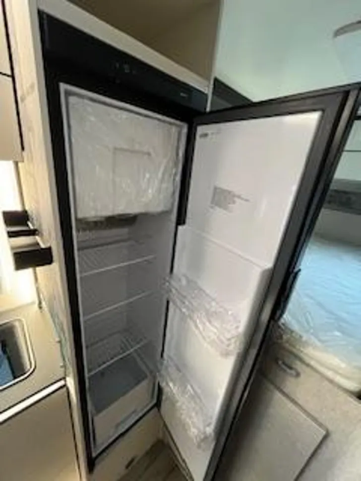 Fahrzeugbild Forster Coupe FT599HBN Travel Line + Winter Pack+Hubbett #9