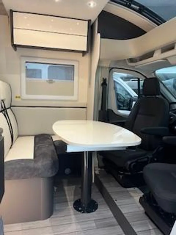 Fahrzeugbild Forster Coupe FT599HBN Travel Line + Winter Pack+Hubbett #11