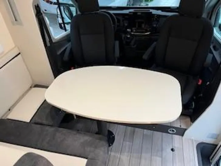 Fahrzeugbild Forster Coupe FT599HBN Travel Line + Winter Pack+Hubbett #12