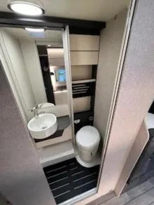 Fahrzeugbild Forster Coupe FT599HBN Travel Line + Winter Pack+Hubbett #17