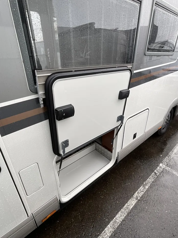 Fahrzeugbild Carthago chic c-line superior I I 5.0 QB L Fiat #10