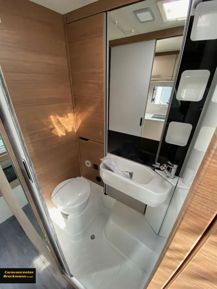 Fahrzeugbild Knaus Tourer VAN 500 LT VANSATION ab Herbst verfügbar #11