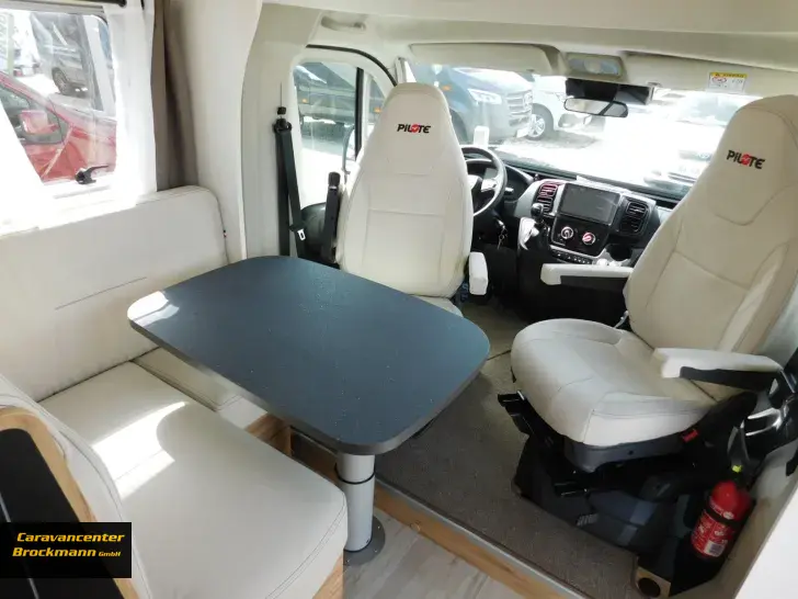 Fahrzeugbild Pilote Pacific P650C Expression spare 12000Euro UVP 83720€ #13
