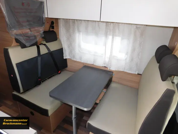 Fahrzeugbild Weinsberg CaraHome 650 DG ab Herbst 2026 verfügbar #9