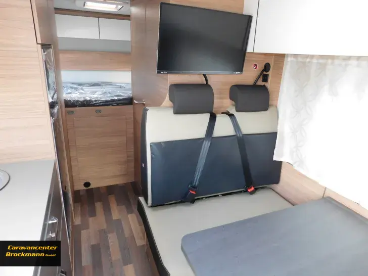 Fahrzeugbild Weinsberg CaraHome 650 DG ab Herbst 2026 verfügbar #10