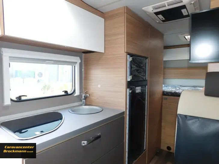 Fahrzeugbild Weinsberg CaraHome 650 DG ab Herbst 2026 verfügbar #11