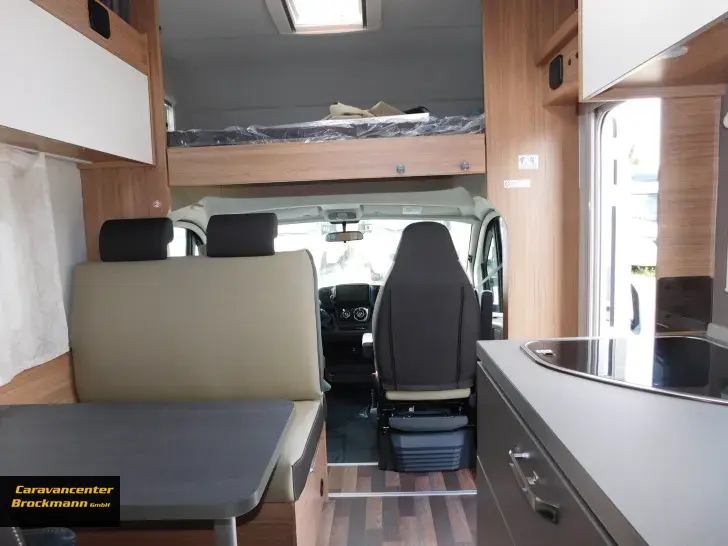 Fahrzeugbild Weinsberg CaraHome 650 DG ab Herbst 2026 verfügbar #15