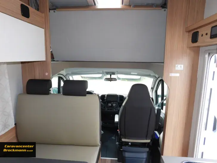 Fahrzeugbild Weinsberg CaraHome 650 DG ab Herbst 2026 verfügbar #16