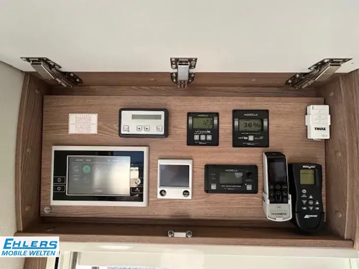 Fahrzeugbild Morelo Palace 93 MB 180PS/Autom/Vollausstattung/AHK/Markise/Solar/SAT/2xTV/Lithium/Spülmaschiene #21