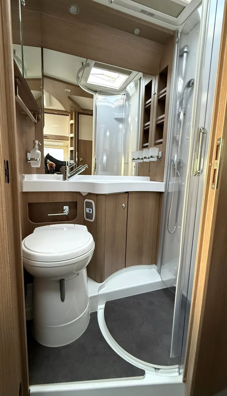 Fahrzeugbild Malibu I 460 KB LE 4.2t #17