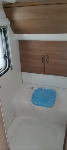 Fahrzeugbild Hobby De Luxe 460 UFe neuwertiger Zustand #6