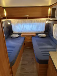 Grundriss Nacht Bürstner Flipper 460 TL Einzelbetten, Mikrow