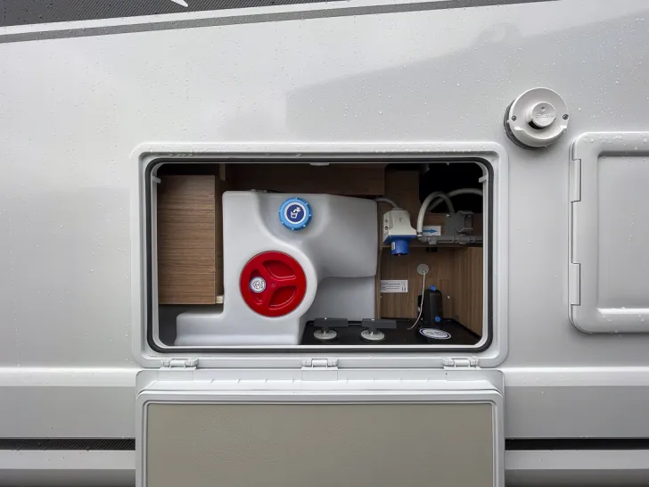 Fahrzeugbild Knaus L!VE LIVE I 650 MEG *AGUTI*SAT*NAVI*180PS #40