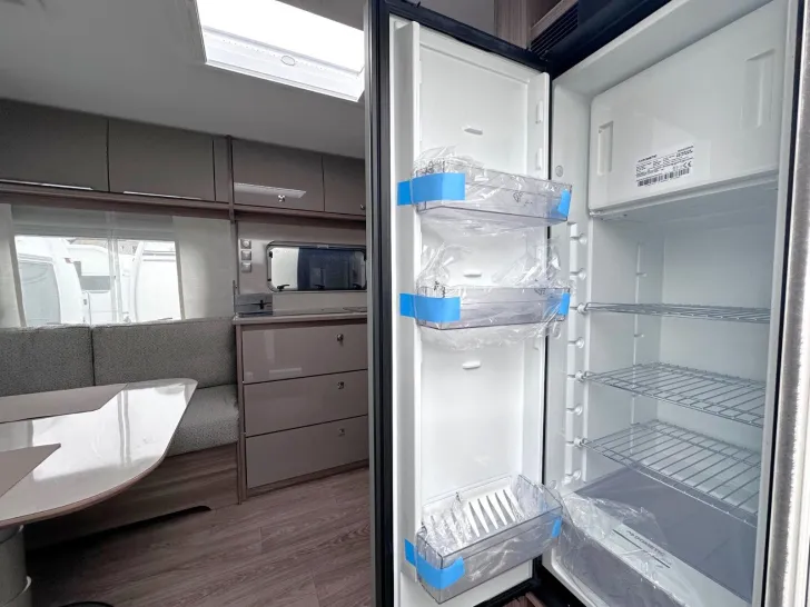 Fahrzeugbild Fendt Tendenza 560 SG 2.000 kg Klima Truma Compact + #19