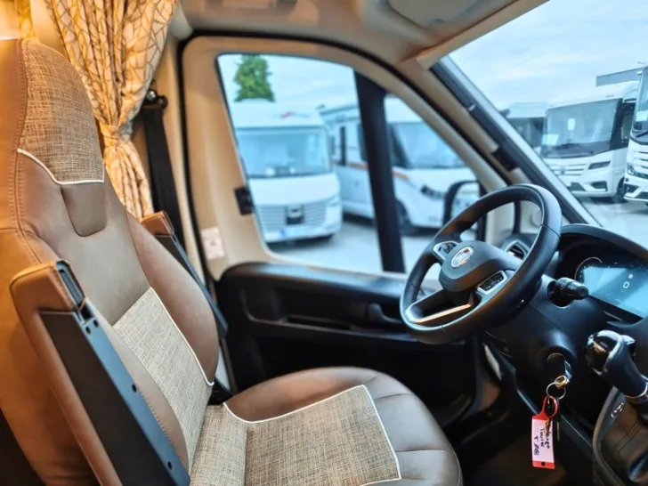 Fahrzeugbild Carthago C-Tourer T 148 LE  MIT HUBBETT+AUTOMATIK #11